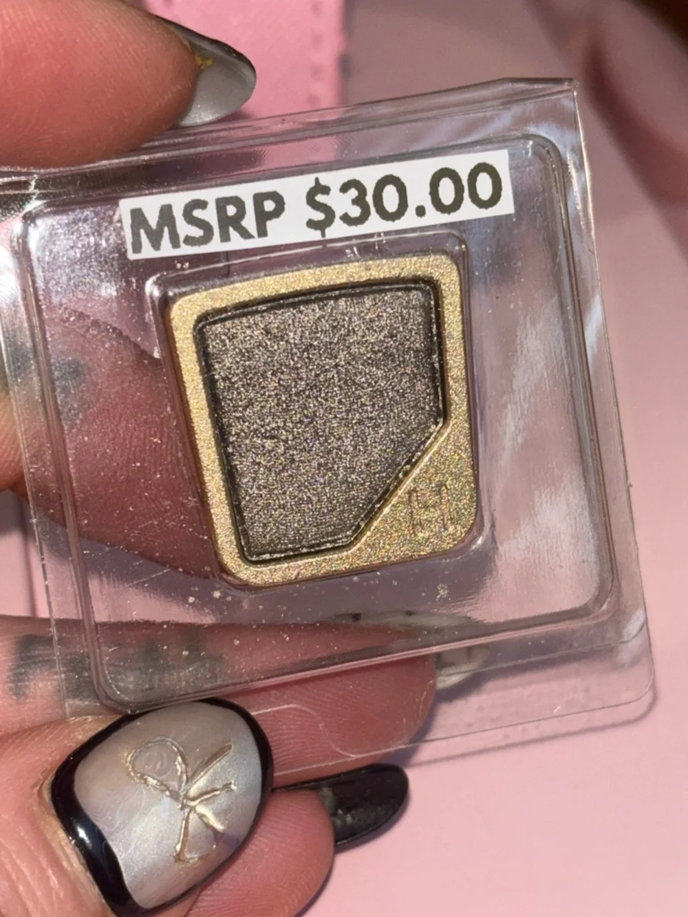 Hourglass Curator Refillable Eyeshadow - Picture 3 of 4